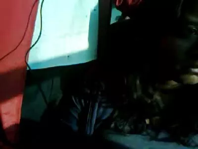 Lass uns meiner nackte alte frauen videos Mutter nichts erzählen (Keiran Lee, Emily Willis)