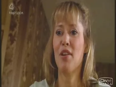 Smokin In The Girls Room Video (Katie Kox) sexy reife frauen