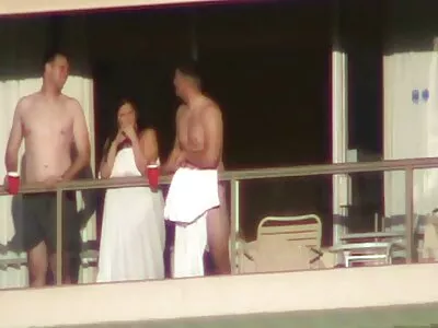 Darf ich diese Titten anfassen? Video gratis pornos von reifen frauen (Angelina)